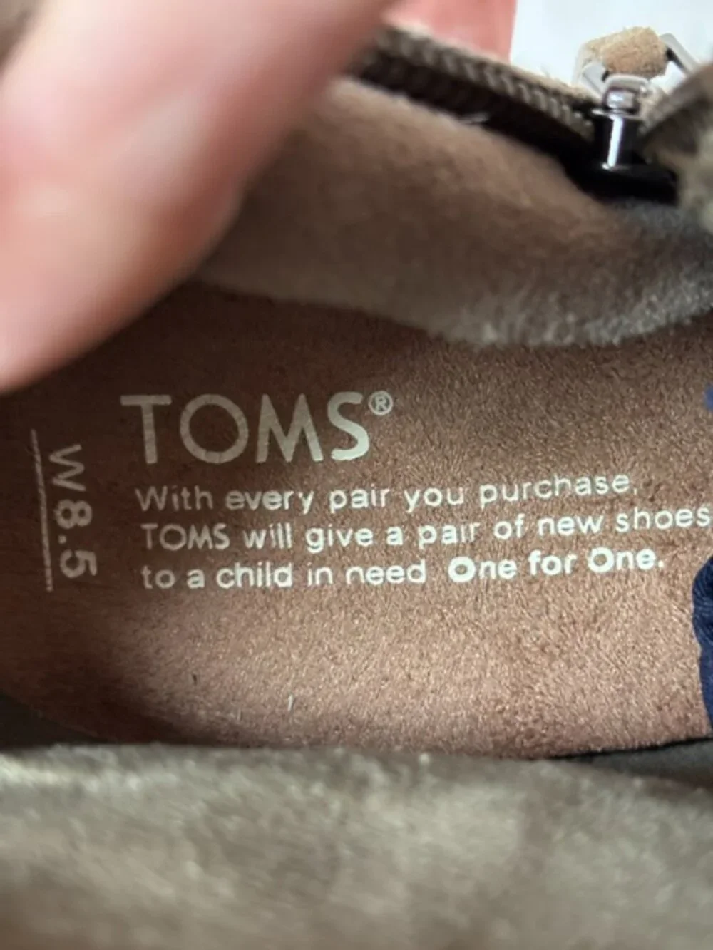 NWOT Toms Lunata Desert Tan Suede Block Heel Ankle Bootie Women's Size 8.5